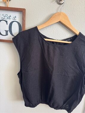 Forever 21 Black Sleeveless Elastic-Hem Linen Blend Top